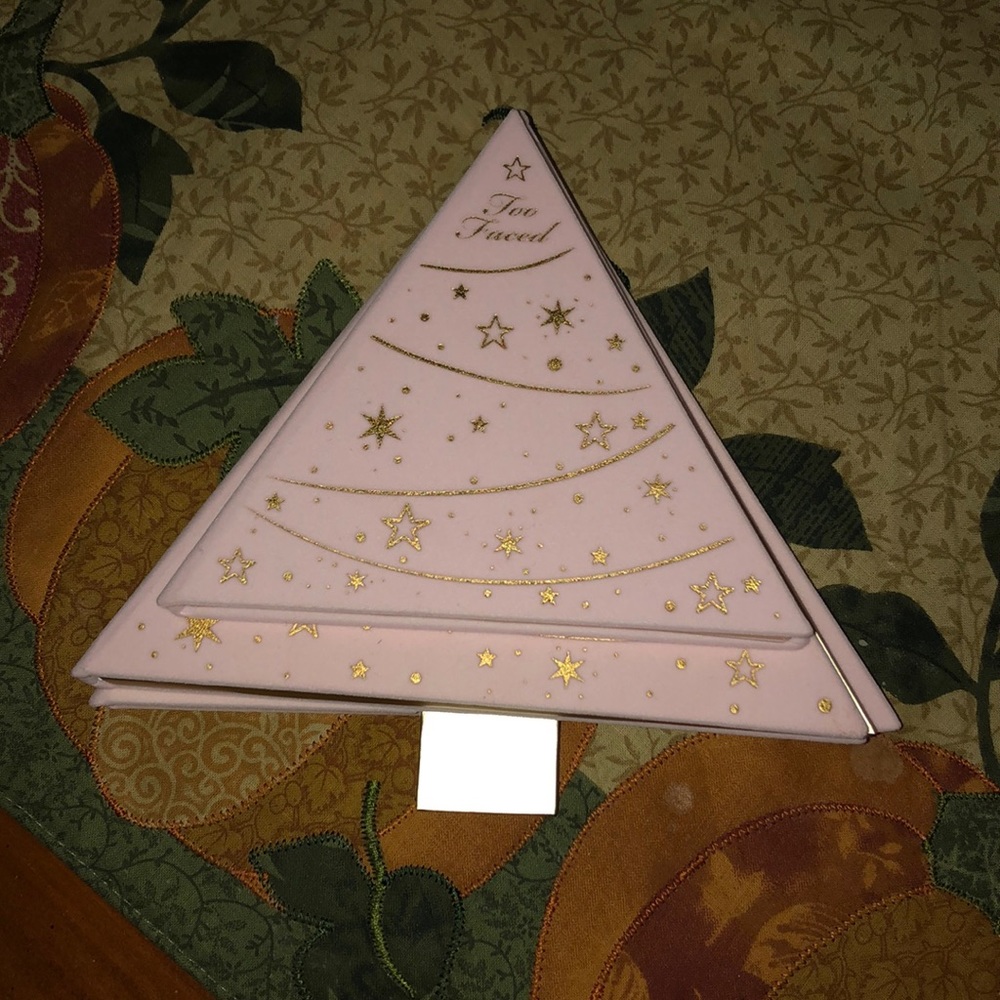 Too Faced Christmas Tree Palette